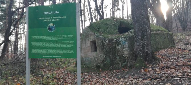 Lacul Mistreților și Schitul Fundătura Lacul Mistreților și Schitul Fundătura